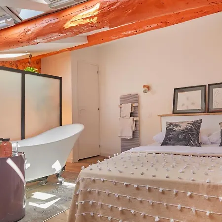 Remarkable Flat In The Historical Part Of Beziers Exterior photo