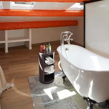 Remarkable Flat In The Historical Part Of Beziers Exterior photo