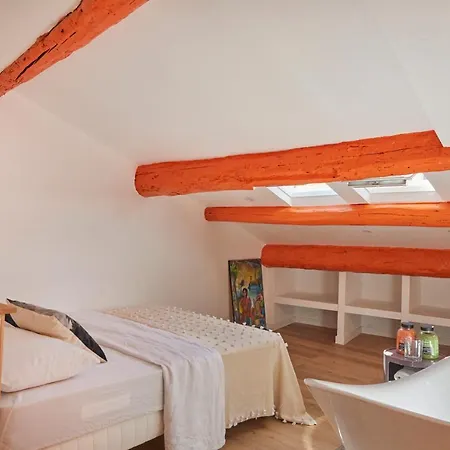 Remarkable Flat In The Historical Part Of Beziers Exterior photo
