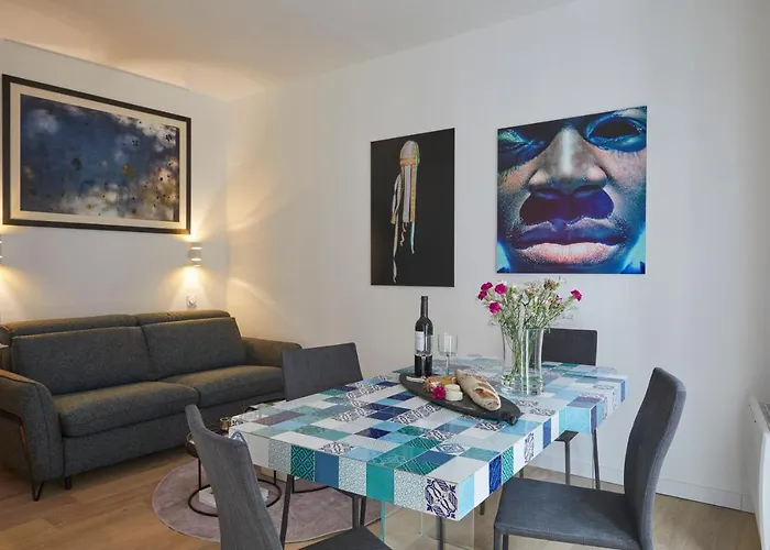 Remarkable Flat In The Historical Part Of Beziers