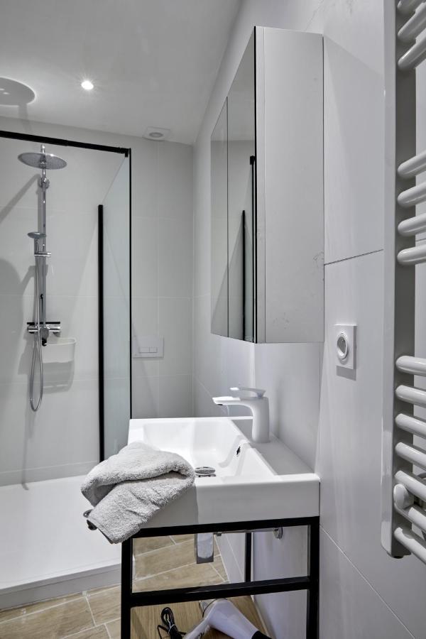 Remarkable Flat In The Historical Part Of Appartement Béziers